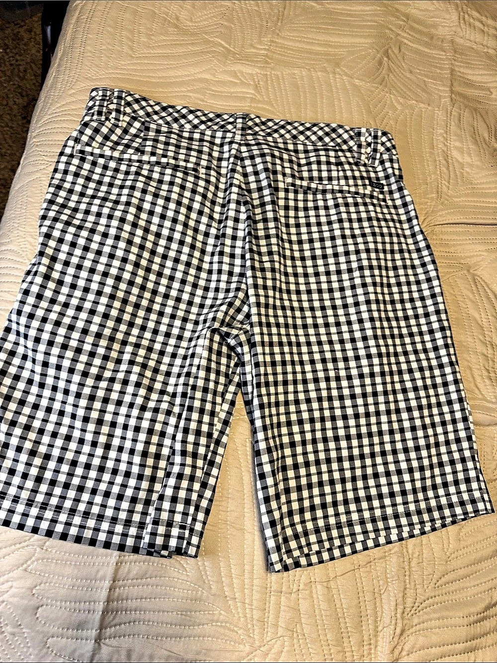 IZOD Gingham Flat Front Golf Shorts Black & White Waist 33